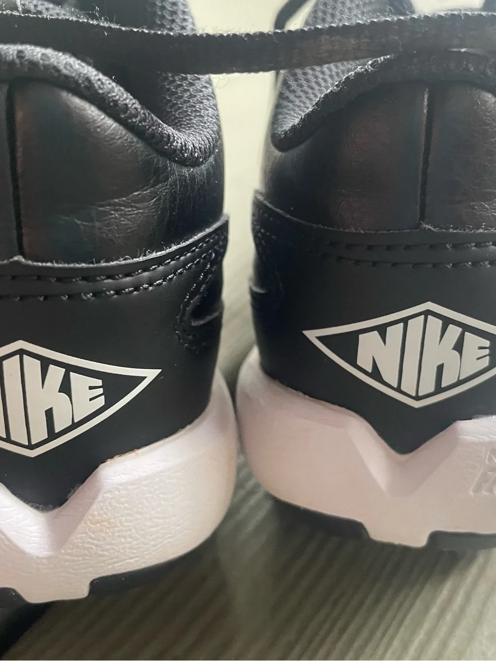 Nike kids baseball